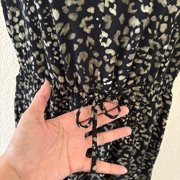 Tommy Bahama Women's Wild One Short-Sleeve Jumpsuit, Multi, Medium - Picture 4 of 12